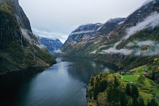 Along the scenic Sognefjord: From Arnafjord to Vikafjellet mountain