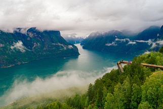 Fjords and gorges: On the road to the most spectacular viewpoints