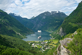 Fjords, Waterfalls and Trolls: Travelling in Norway