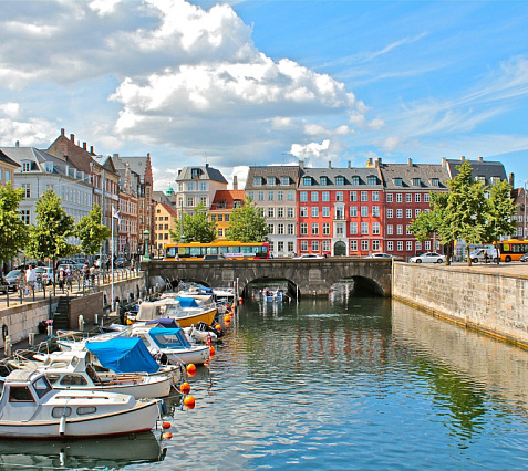 Copenhagen: Streets and Canals of the Danish Capital. Walking Tour + Canal Cruise